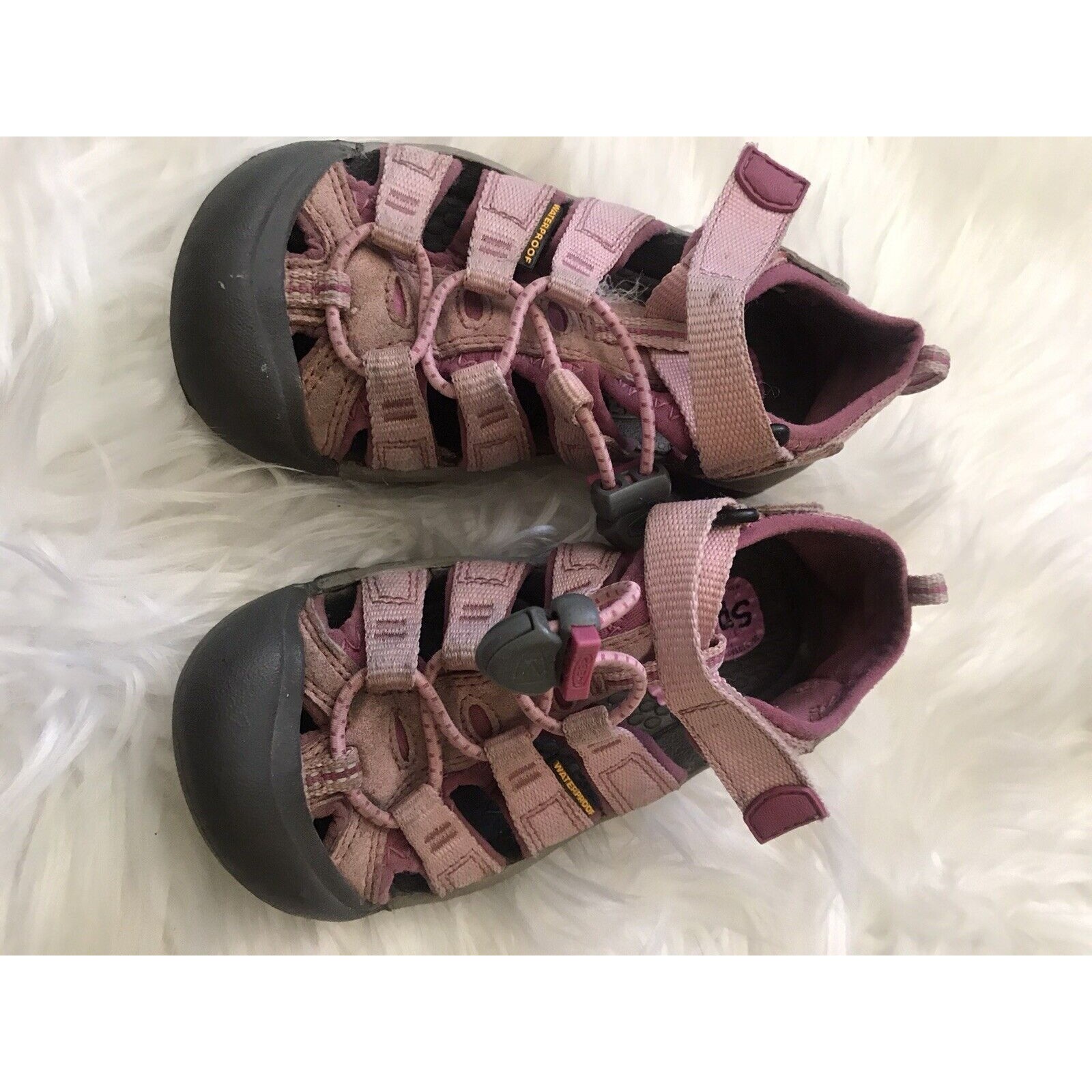 Keen Pink Waterproof Sport Hiking Sandals Water Shoes Girls Size Us11 Eu29